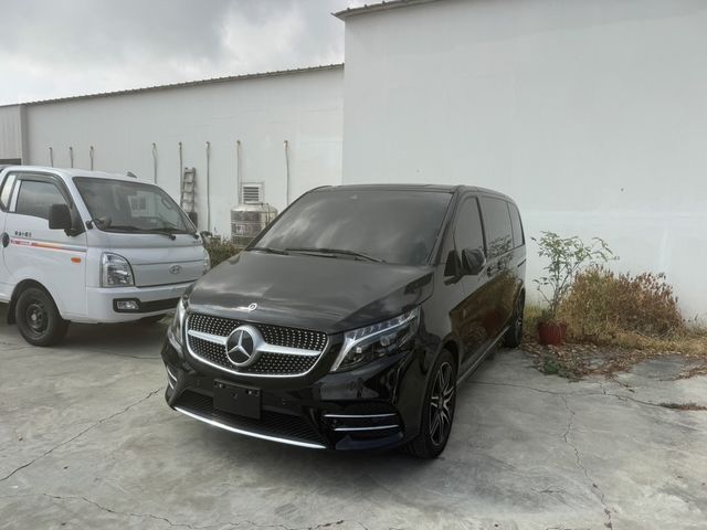 M-BENZ賓士 V220 D  第1張相片