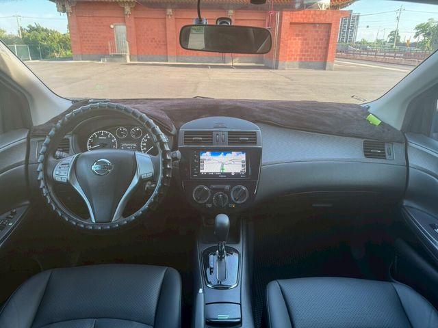 NISSAN日產 TIIDA  第7張相片
