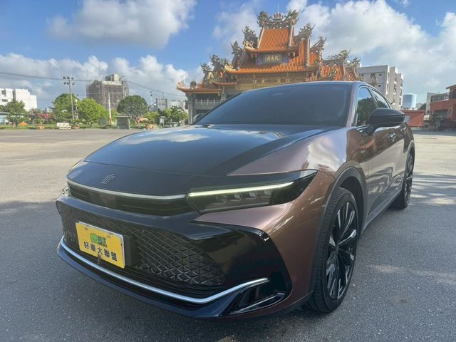 TOYOTA豐田 CROWN  第1張相片