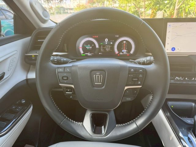 TOYOTA豐田 CROWN  第8張相片