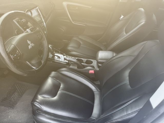MITSUBISHI三菱 LANCER  第5張相片
