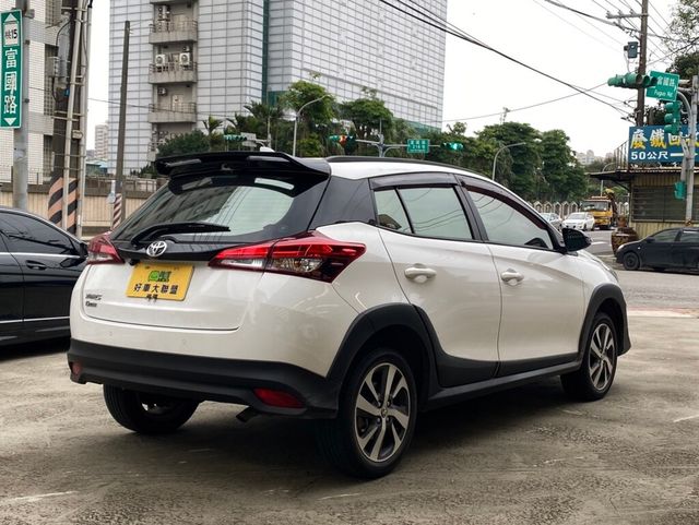 TOYOTA豐田 YARIS CROSSOVE  第4張相片