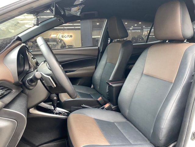 TOYOTA豐田 YARIS CROSSOVE  第6張相片