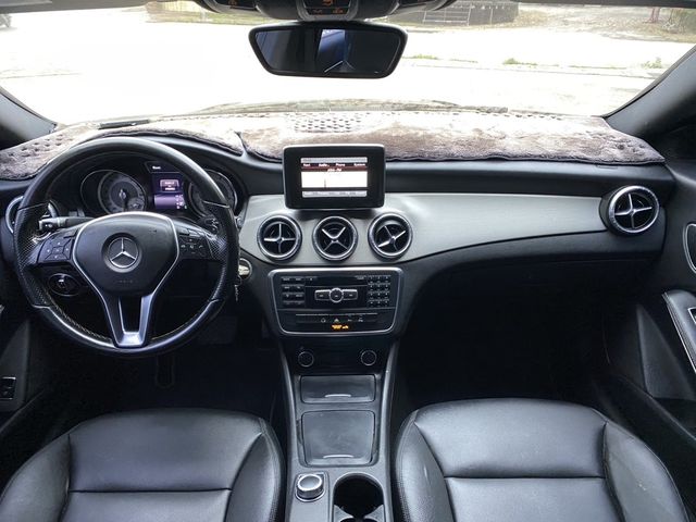 M-BENZ賓士 CLA250  第5張相片