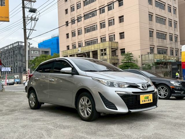 TOYOTA豐田 YARIS  第2張相片