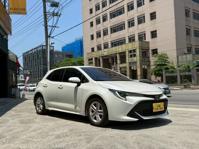 TOYOTA豐田 AURIS  第2張相片