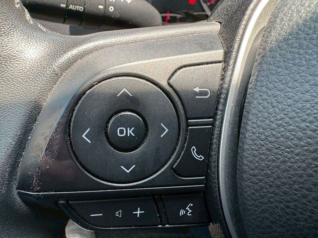TOYOTA豐田 AURIS  第9張相片