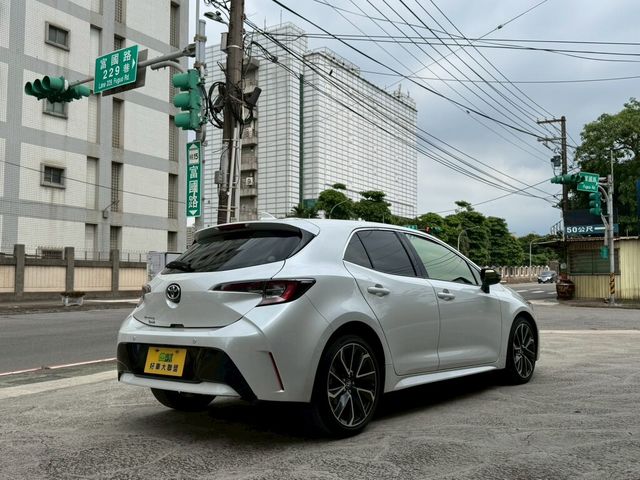 TOYOTA豐田 COROLLA SPORT  第3張相片