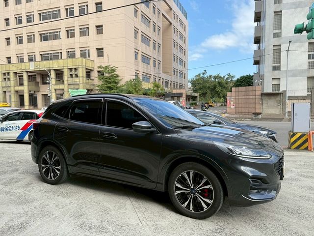 FORD福特 KUGA  第2張相片