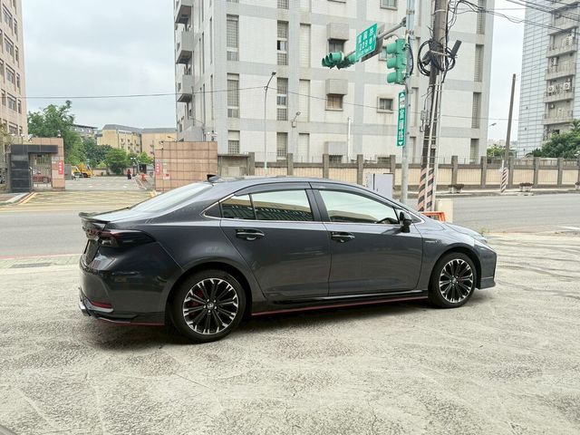 TOYOTA豐田 COROLLA ALTIS HYBRID  第3張相片