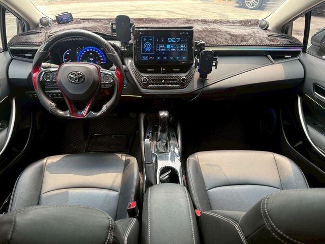 TOYOTA豐田 COROLLA ALTIS HYBRID  第5張相片