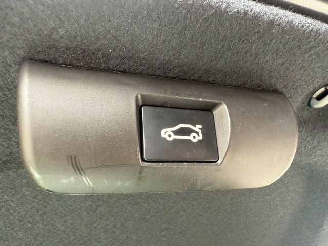 TOYOTA豐田 COROLLA ALTIS HYBRID  第9張相片