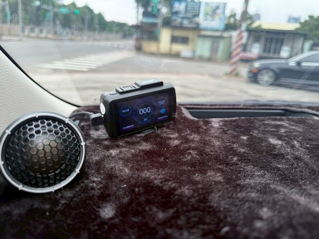 TOYOTA豐田 COROLLA ALTIS HYBRID  第12張相片