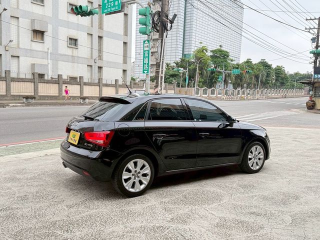 AUDI奧迪 A1  第3張相片