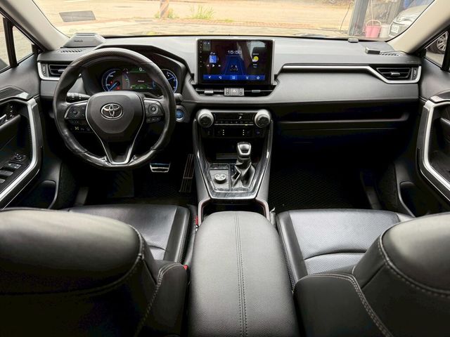 TOYOTA豐田 RAV4  第5張相片