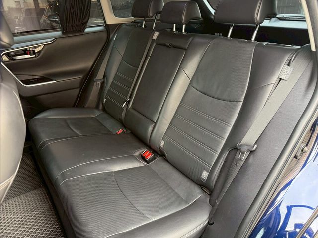 TOYOTA豐田 RAV4  第7張相片