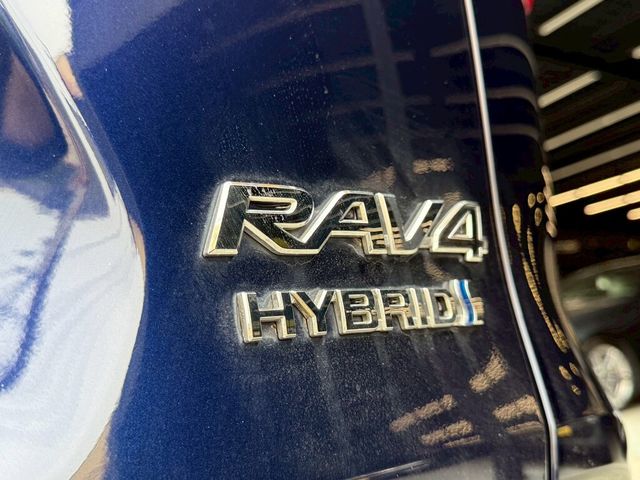 TOYOTA豐田 RAV4  第17張相片