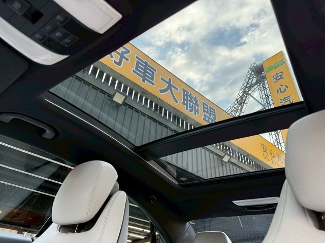 M-BENZ賓士 E350C  第8張相片