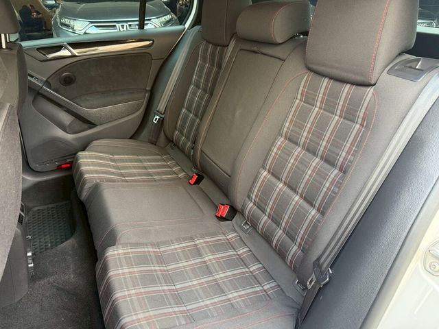 VOLKSWAGEN福斯 GOLF GTI  第7張相片