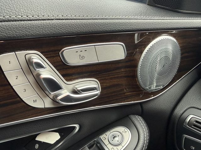 M-BENZ賓士 C300  第3張相片