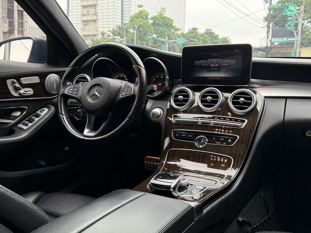 M-BENZ賓士 C300  第7張相片
