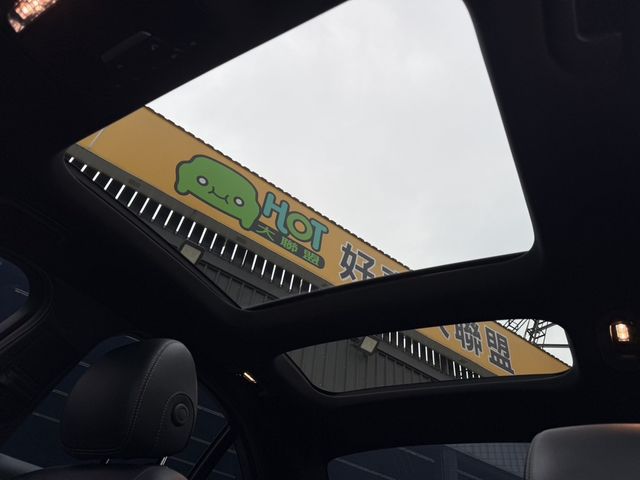 M-BENZ賓士 C300  第12張相片