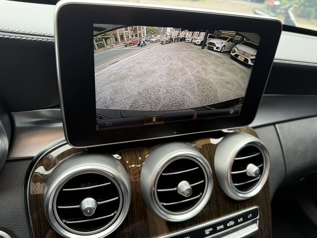 M-BENZ賓士 C300  第14張相片
