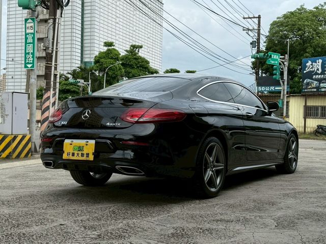 M-BENZ賓士 C300 COUPE  第3張相片