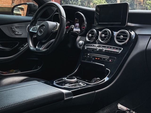 M-BENZ賓士 C300 COUPE  第6張相片