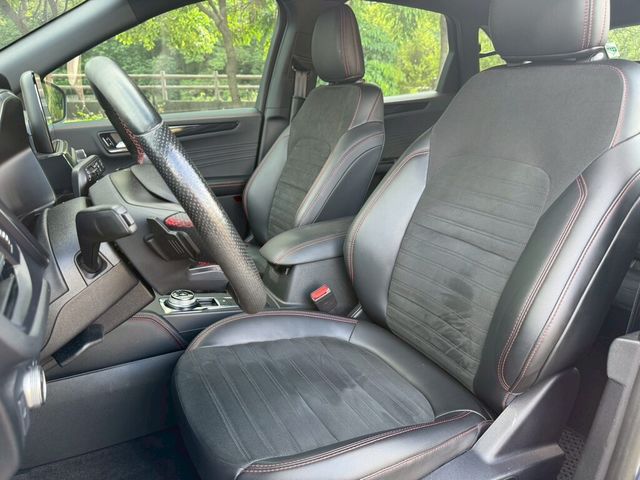 FORD福特 KUGA  第7張相片