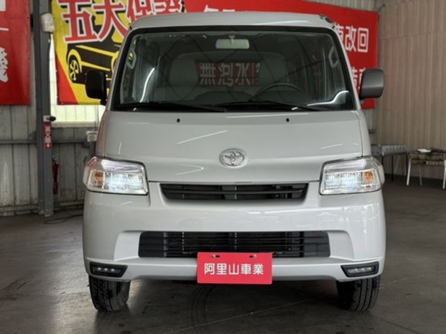 TOYOTA豐田 TOWN ACE  第2張相片