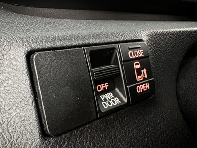 TOYOTA豐田 SIENTA  第13張相片