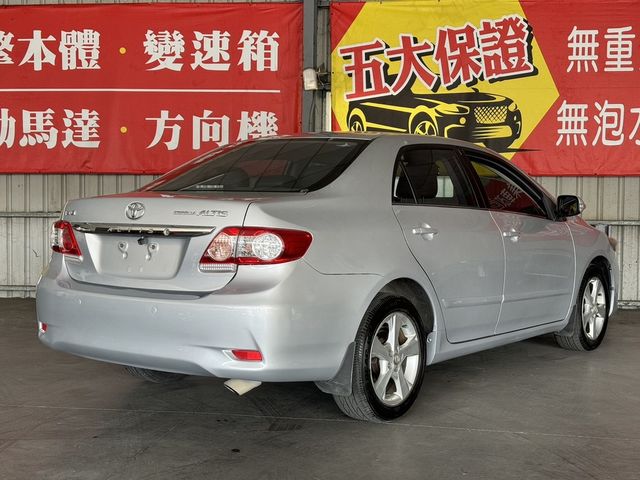 TOYOTA豐田 ALTIS  第4張相片