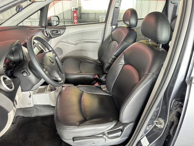 MITSUBISHI三菱 COLT PLUS  第11張相片