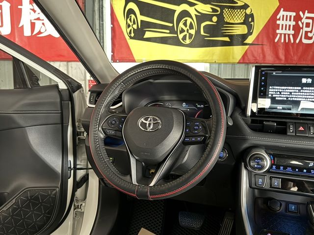 TOYOTA豐田 RAV4  第11張相片