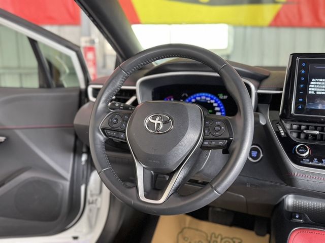 TOYOTA豐田 COROLLA SPORT  第25張相片