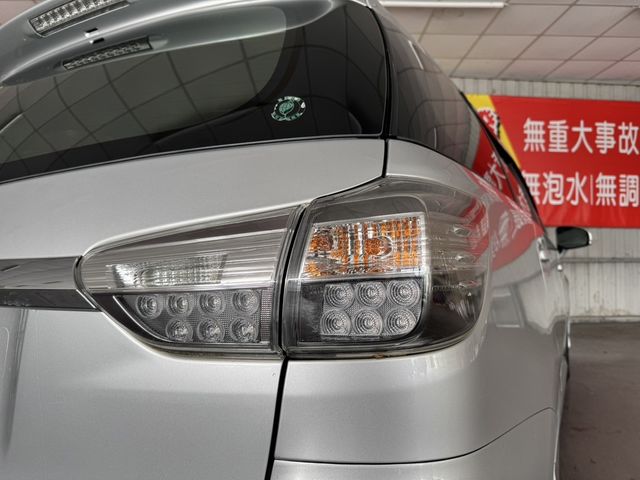 TOYOTA豐田 WISH  第9張相片