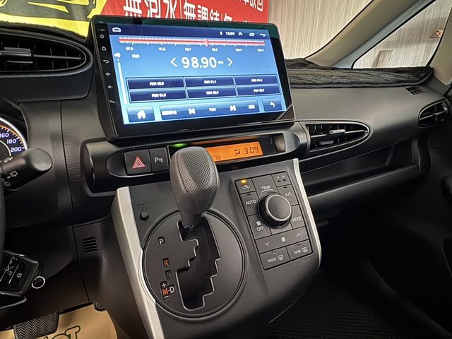 TOYOTA豐田 WISH  第18張相片