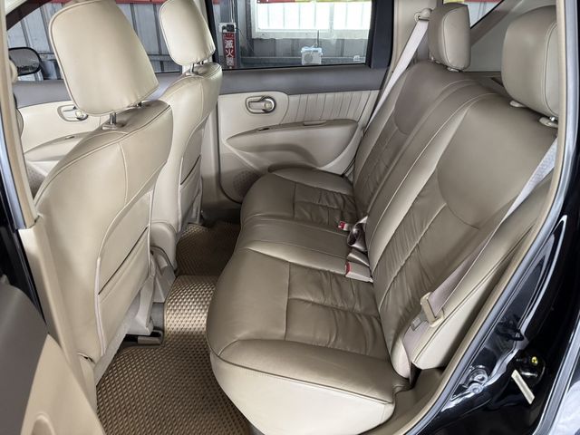 NISSAN日產 LIVINA  第12張相片