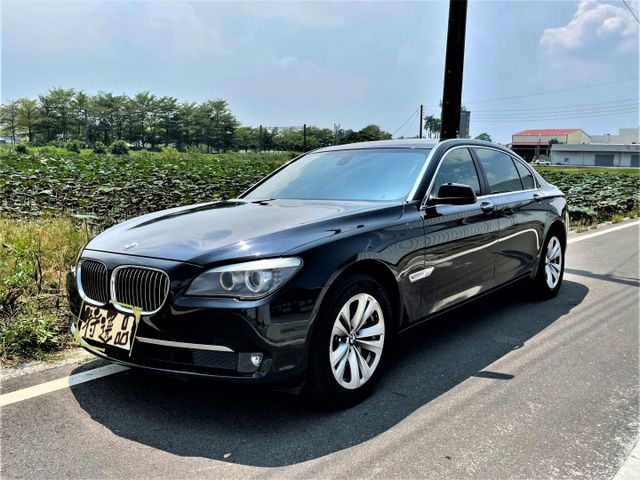 7 SERIES SEDAN F02  第1張相片