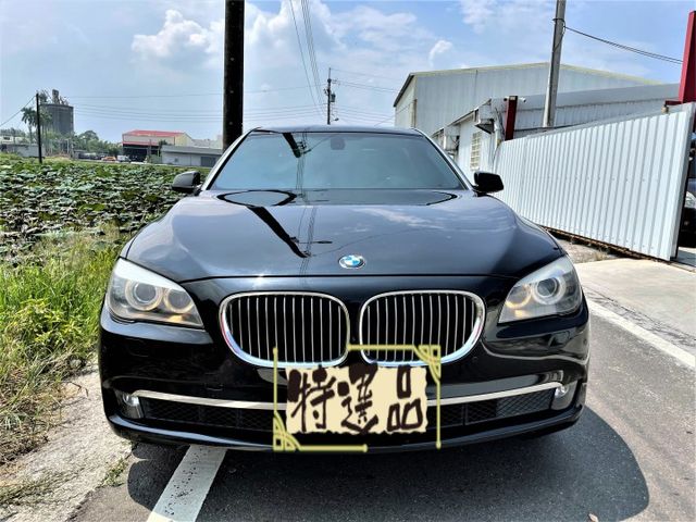 7 SERIES SEDAN F02  第2張相片
