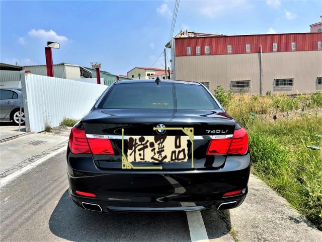 7 SERIES SEDAN F02  第3張相片