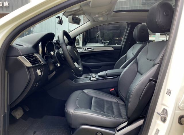 GLE-CLASS COUPE  第14張相片