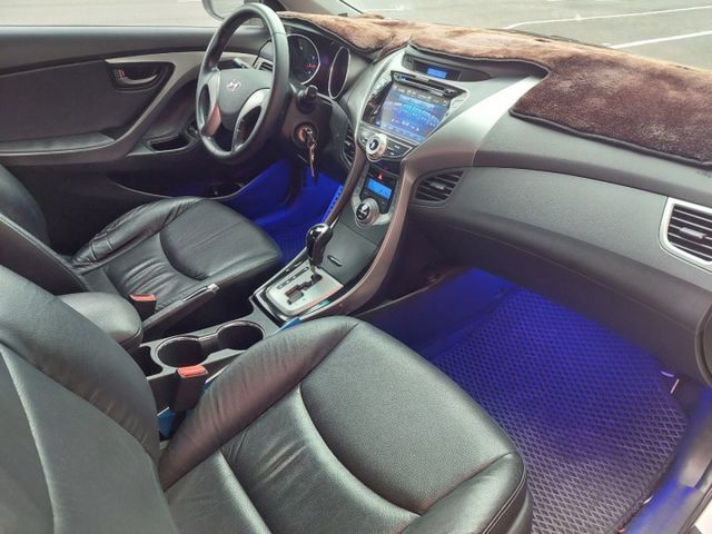 ELANTRA  第2張相片