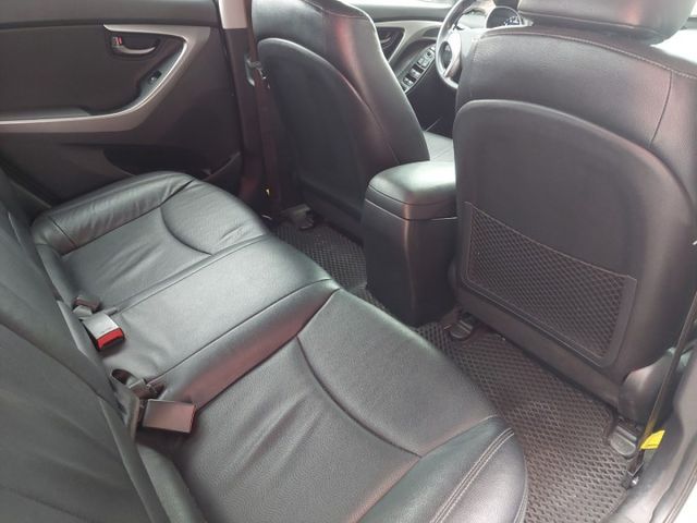 ELANTRA  第3張相片
