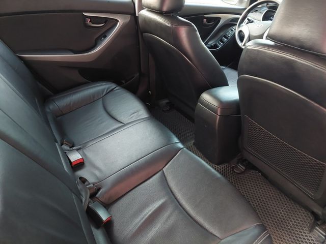 ELANTRA  第13張相片