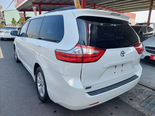 SIENNA  第12張相片