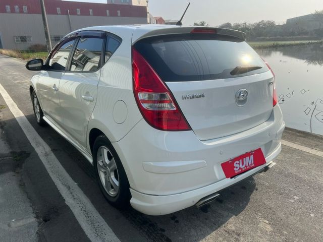 I30 HATCHBACK  第2張相片