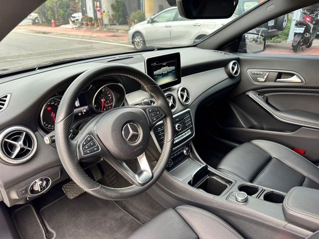 CLA-CLASS SHOOTING BRAKE  第10張相片