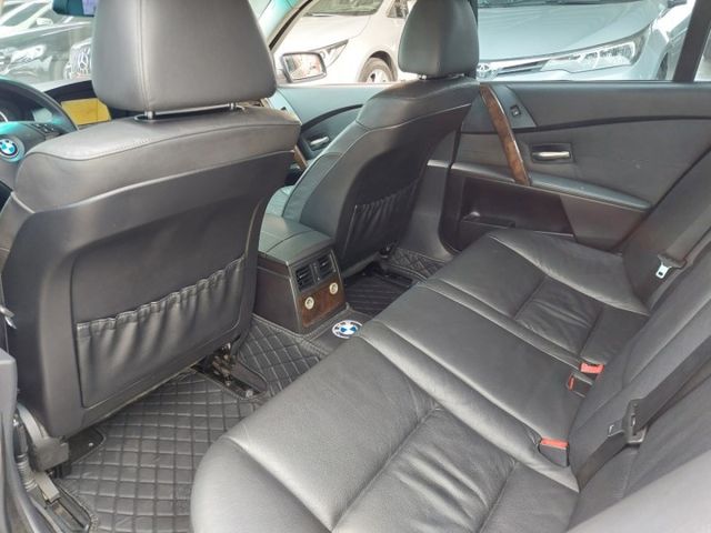 5 SERIES SEDAN E60  第9張相片